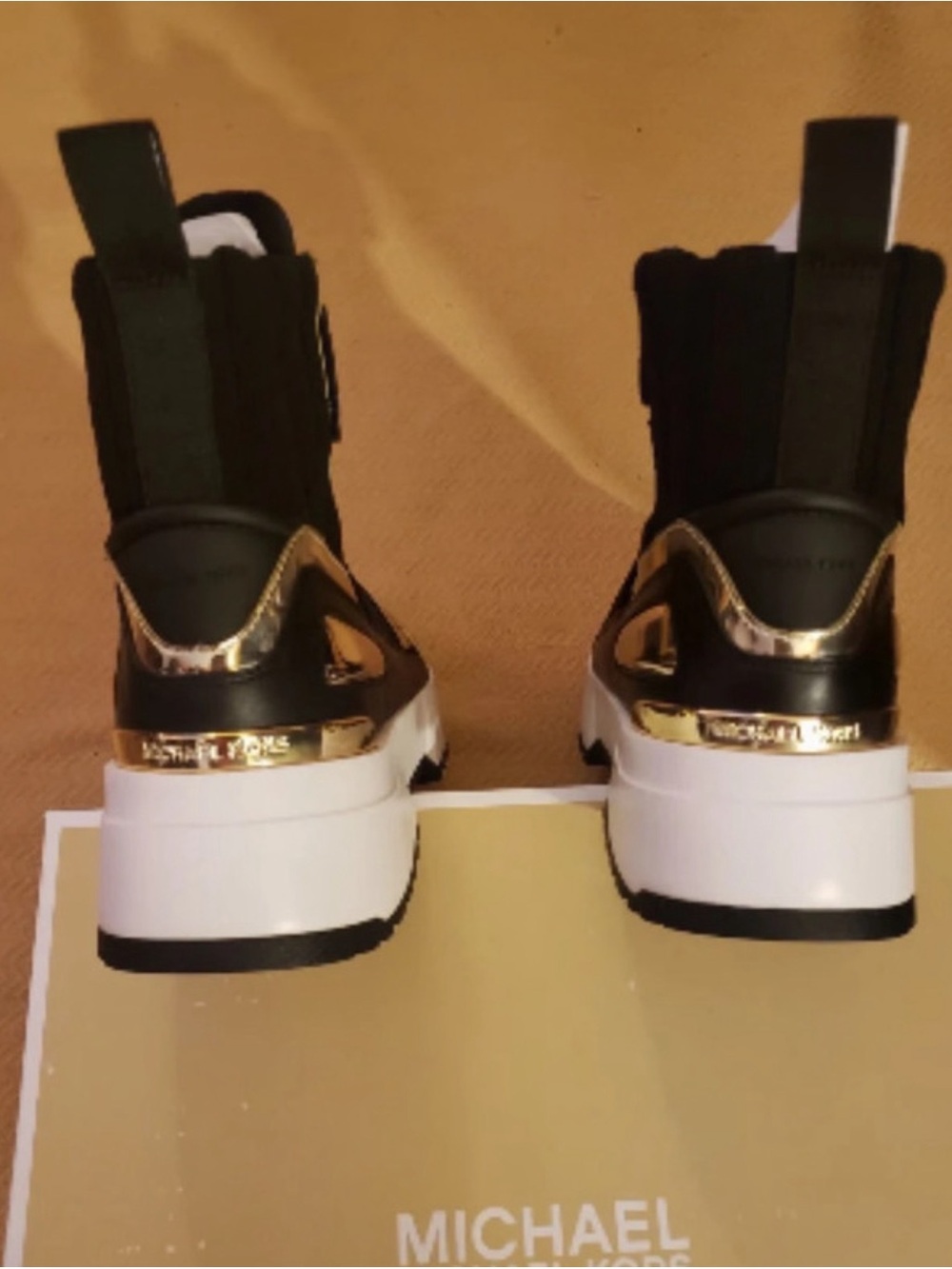 NWT MICHAEL KORS Black and Gold High-Top Sneakers size 9 - Picture 3 of 4